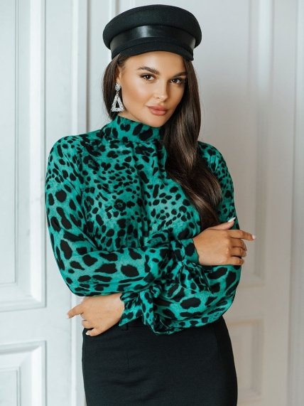 Блузы с ярким принтом