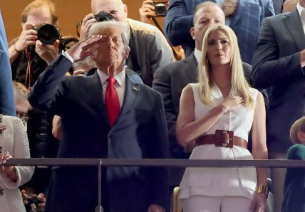 Дональд з дочкою Іванкою Трамп