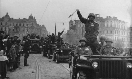 Как в Киеве праздновали День победы в 1945 году
