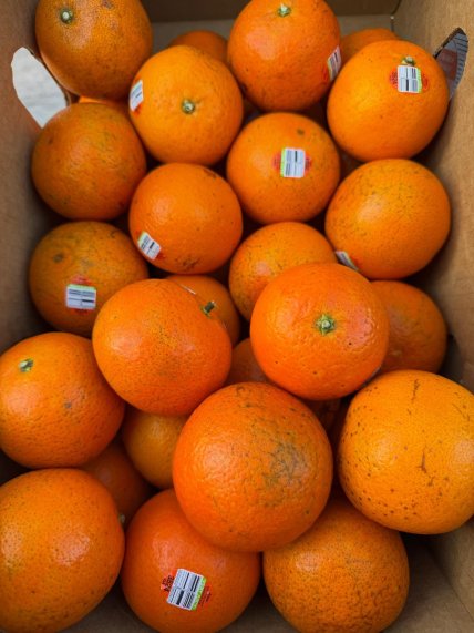 Что означает код на наклейке на фруктах