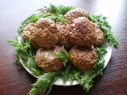 Мясные котлеты тушеные в подливе