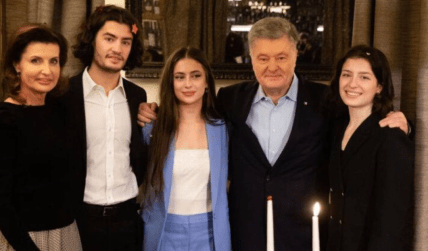 Петр Порошенко с женой и детьми
