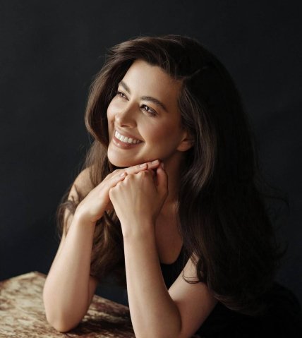 Рамина Эсхакзай чем сейчас занимается