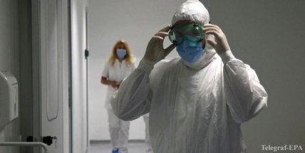 человек в маске