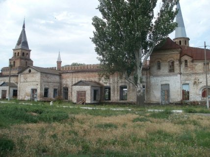 Замок Попова в Васильевке