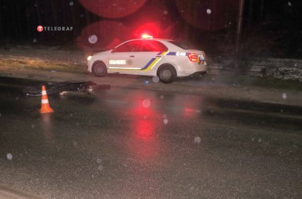 ДТП в Киевской области — пешехода сбили в Ирпене, водитель скрылся, фото и видео