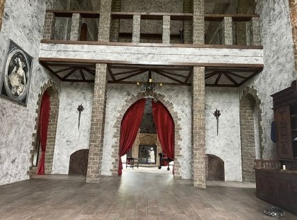 Замок під Києвом