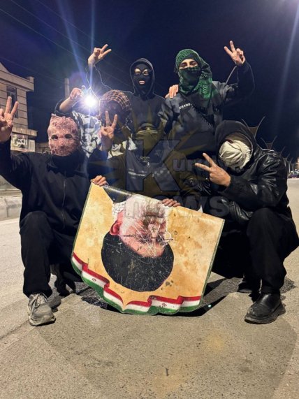 Протестующие Ирана призывают к свержению режима аятоллы Али Хаменеи