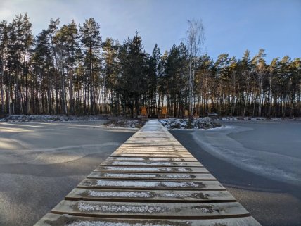 Місток до будинку рибака