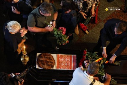 Виктория Рощина прощание в Михайловском Соборе в Киеве 08.08.2025