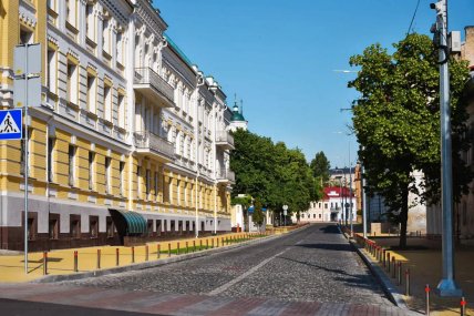 Покровская улица на Подоле