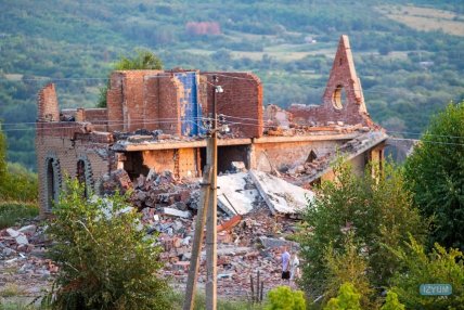 Отель 7 ветров в Изюме уничтожен