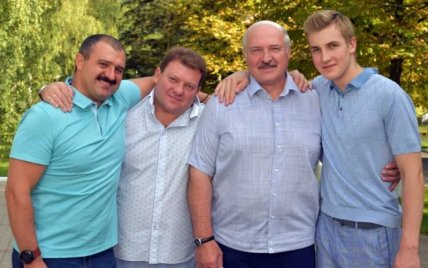Лукашенко с сыновьями