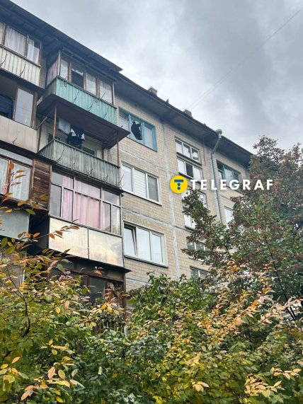 Пошкоджені будинки у Дніпровському районі /Телеграф