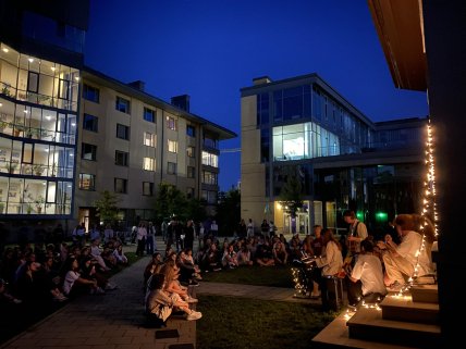 Украинский католический университет вечером / Facebook