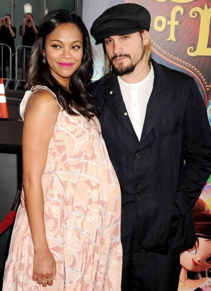 Зои Салдана ждет мальчиков - изображение №1