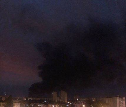Атака на Харків - дим на місці влучання
