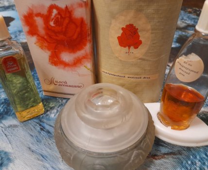 Духи "Міжнародний жіночий день 8 березня"