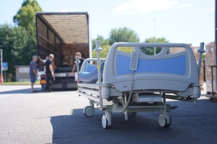 гуманитарные грузы