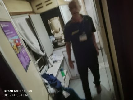 Провідник УЗ хамив пасажирам