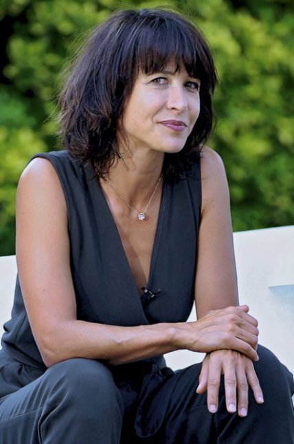 Актуальные женские стрижки 2022 для женщин за 40