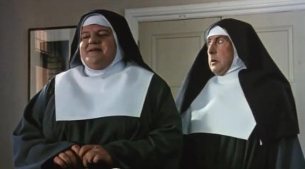 Робби Колтрейн монашки в бегах