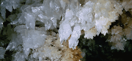 Кристаллы в гипсовой пещере