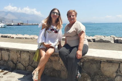 Ольга Баран із мамою у передмісті Риму