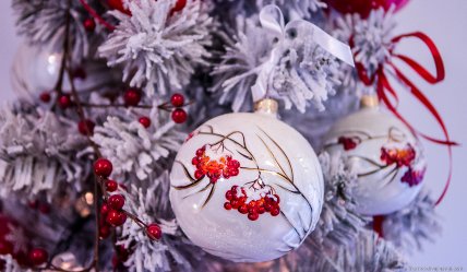 Куда пойти с ребенком на выходных 12 и 13 декабря: роспись елочного шара