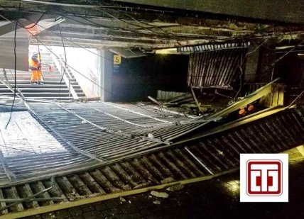 Обвал потолка в переходе на Майдане Киев 22.01.2021 - Фото