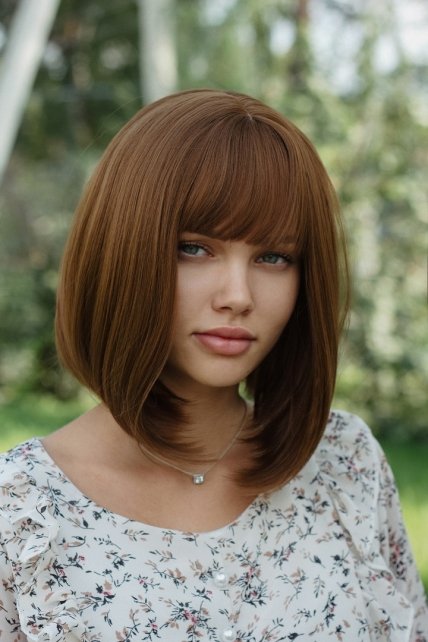 Каре с челкой