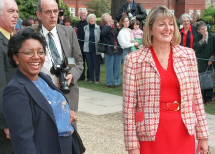 Сенді Хенні