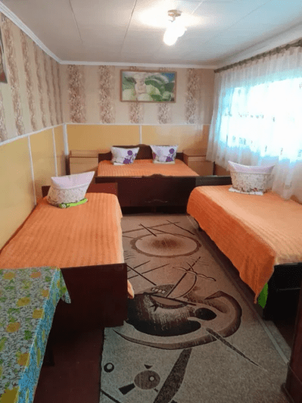 Каролино-Бугаз, жилье у моря