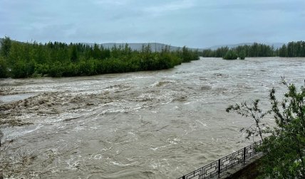 Репетиція кінця світу? Росію накриває повінь та виверження вулкана (фото, відео)