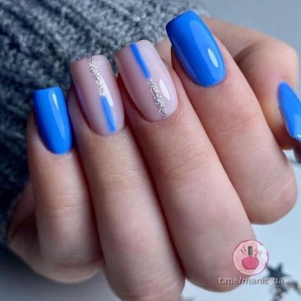 манікюр з синім