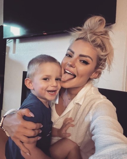 Юлия Калабишка/Барабанова с сыном