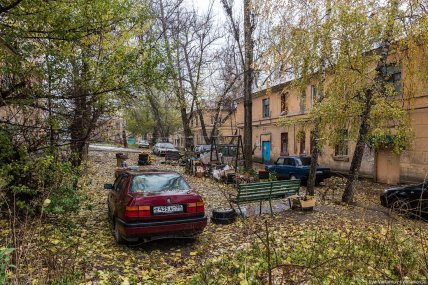 Двір, неподалік центру Воронежа