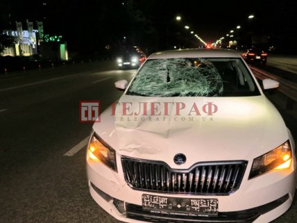 авто авария с женщиной-пешеходом на Победы