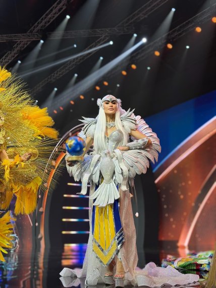 Софія Ткачук на конкурсі "Міс Всесвіт 2025"