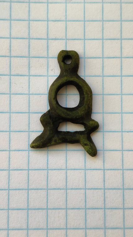 Фрагмент застежки от старинной книги