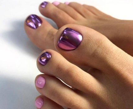 Слайдер-дизайн на ногтях