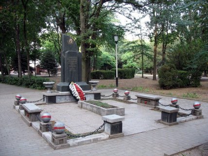 Могила Ивана Поддубного