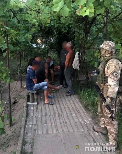 В трудовом рабстве удерживали 13 человек