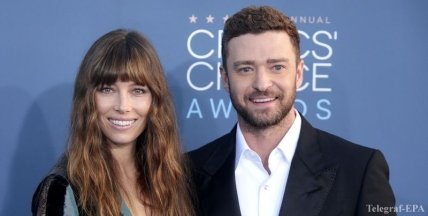 американский певец Джастин Тимберлейк и актриса Джессика Бил