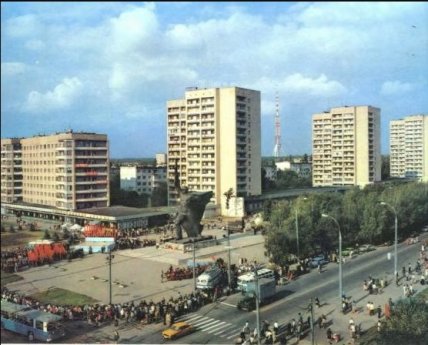 Первый в Харькове 14-этажный дом