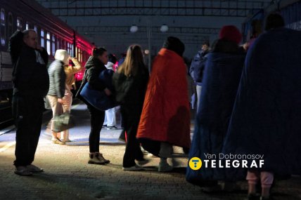 Пасажирів поїзду на Харків евакуювали в ніч на 30 березня