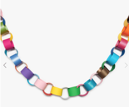 В Украине продают гирлянду из цветной бумаги