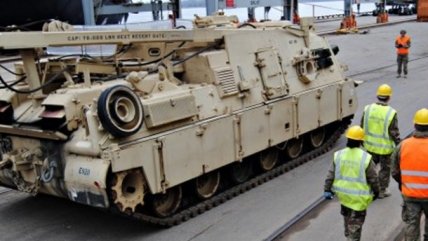 В Латвию прибыло более 120 единиц техники из США