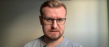 Олексій Печій працював телеведучим-аналітиком