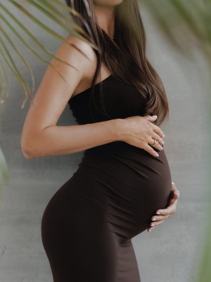 Анна Реброва в обтягивающем платье